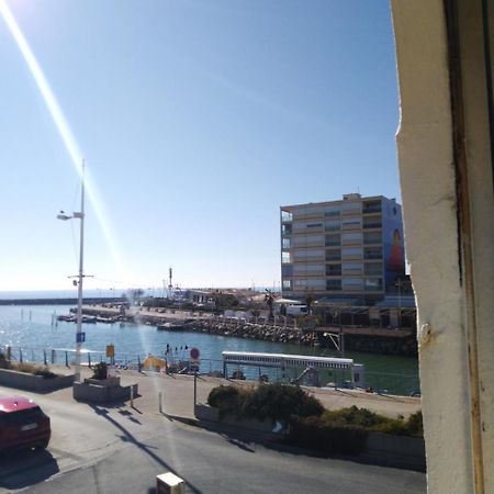 News Hotel Carnon-Plage Luaran gambar