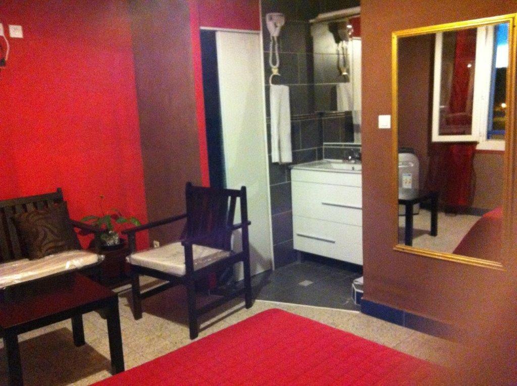 News Hotel Carnon-Plage Bilik gambar